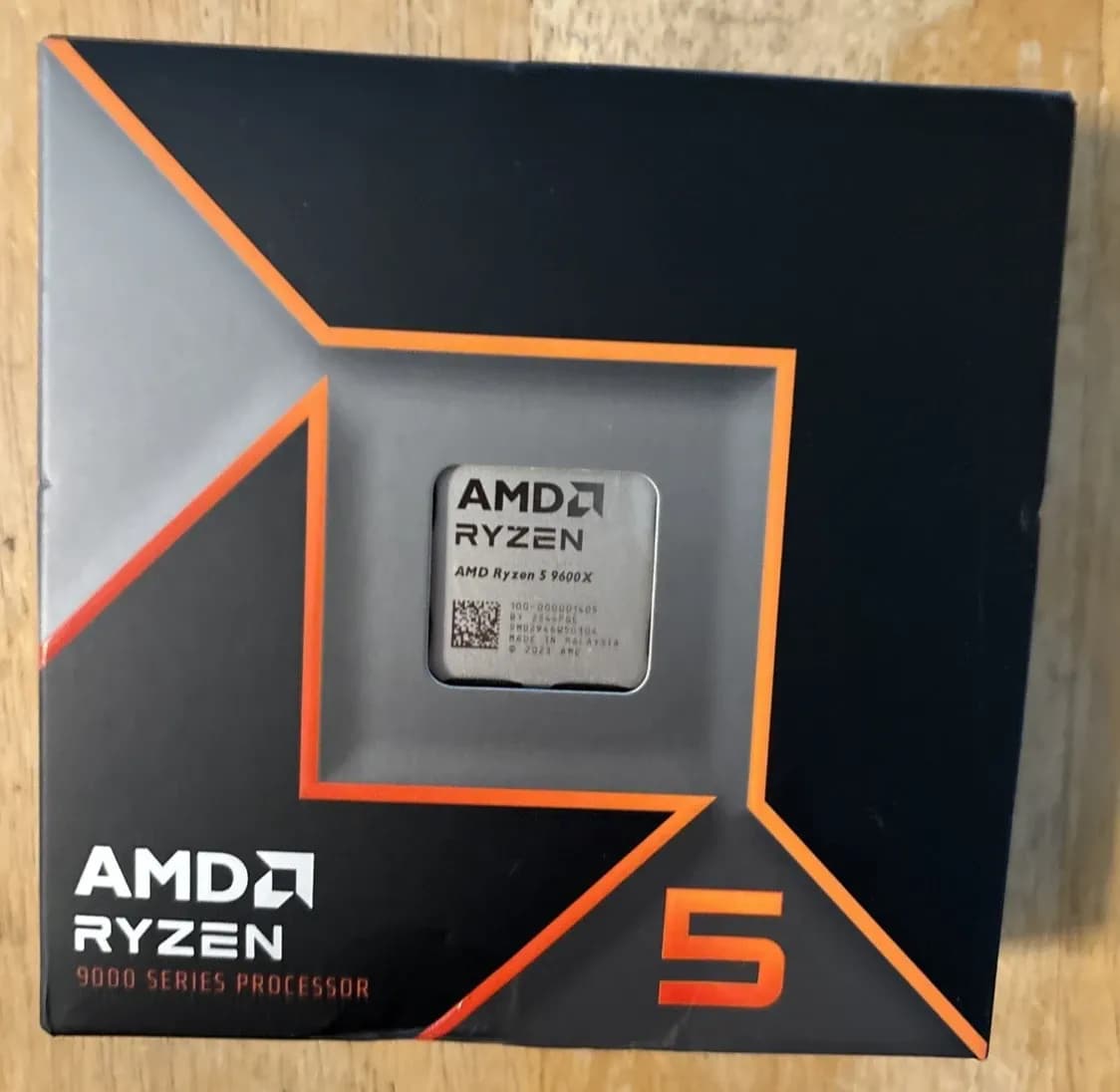 Процессор AMD Ryzen 5 9600X, AM5, 3.9-5.4GHz, 32MB Cache-L3, AMD RadeonTM Graphics, 6 Cores + 12 Threads, Tray